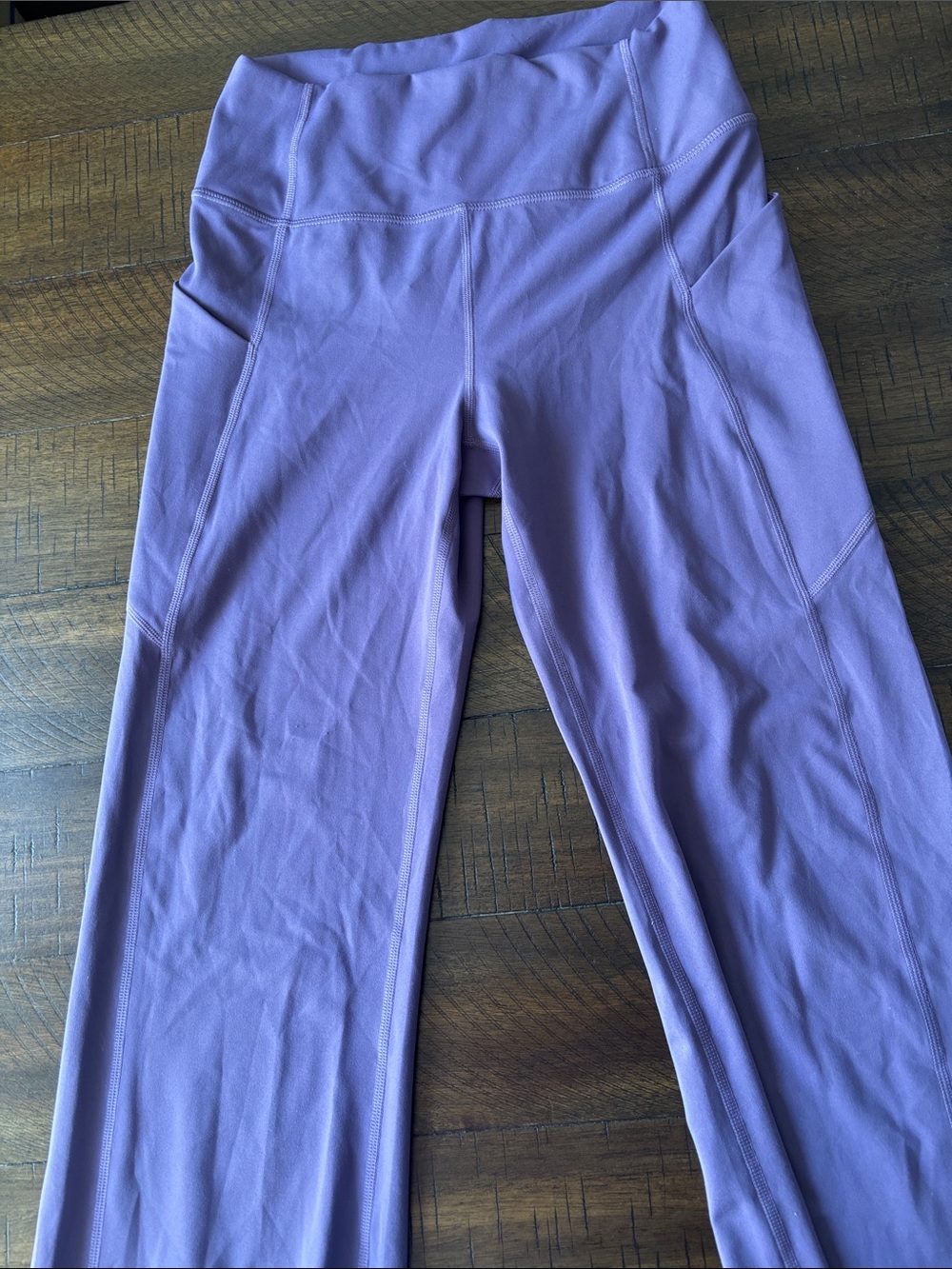NWT Fabletics Lavender Flare High-Rise Leggings in Size Medium